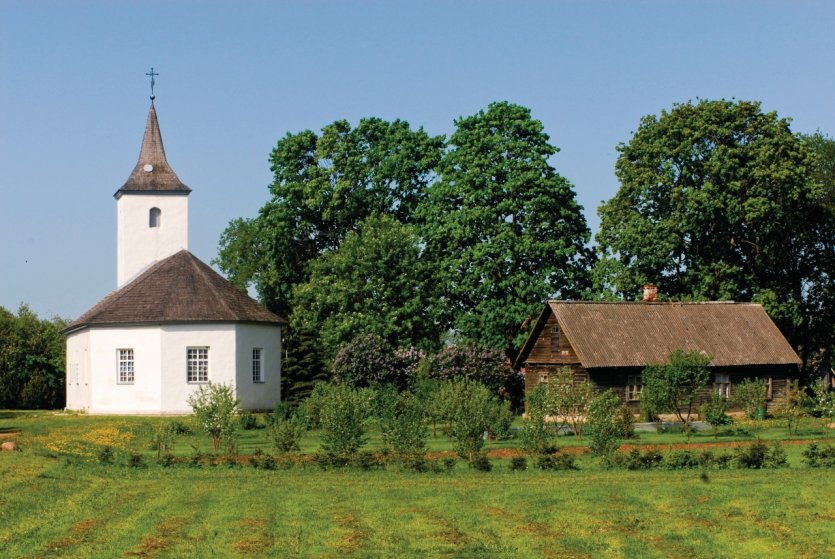 <p>Église de Pühajõe.</p>