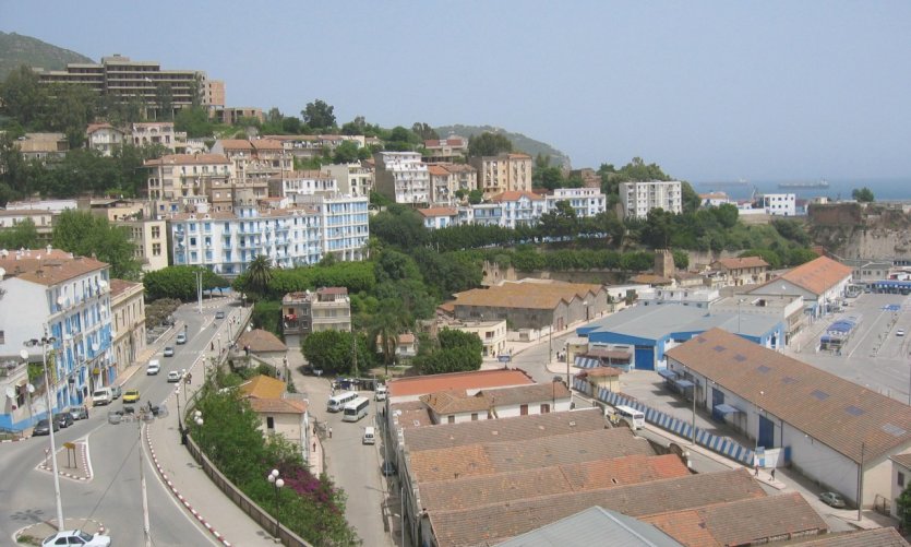 Vistas desde la plaza Gueydon. Vistas desde la plaza Gueydon.