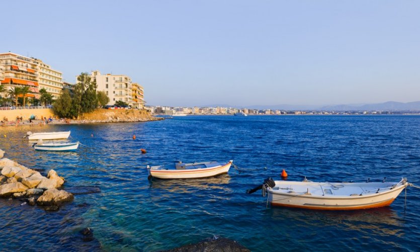 Lac de Vouliagmeni. Lac de Vouliagmeni.