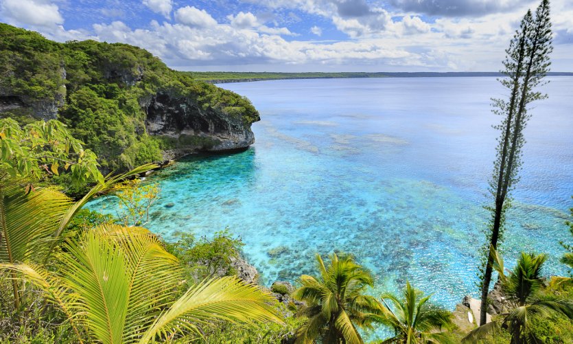 Falaises de Jokin, Lifou. Falaises de Jokin, Lifou.