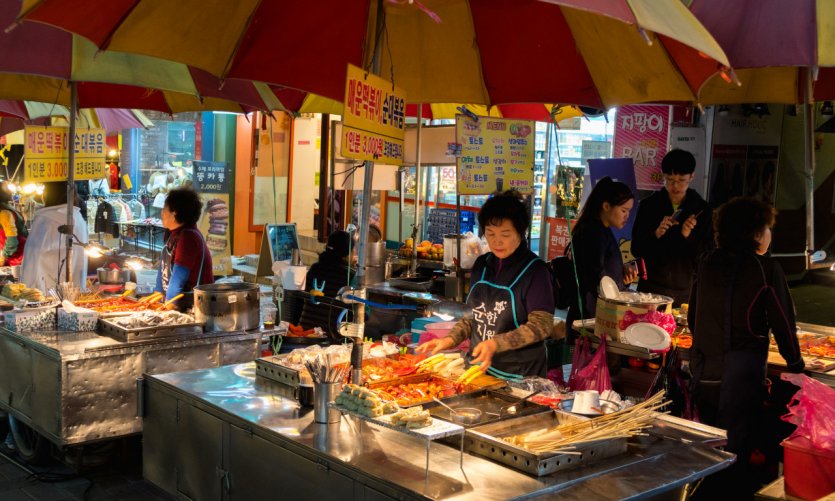 Street food à Busan. Street food à Busan.