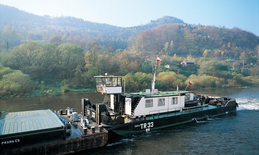 Péniche sur l'Elbe Péniche sur l'Elbe