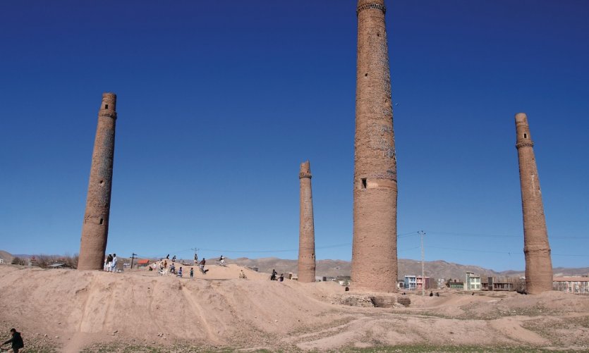 Ces quatre minarets datent du dernier empereur timuride d'Hérât. Ces quatre minarets datent du dernier empereur timuride d'Hérât.