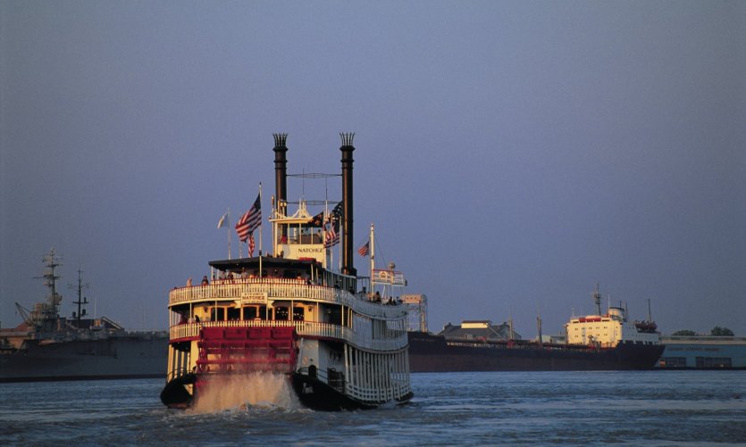 Bateau à roue sur le Mississippi. Bateau à roue sur le Mississippi.