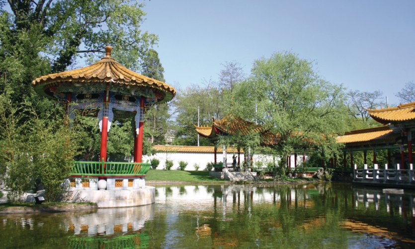 Jardin chinois. Jardin chinois.