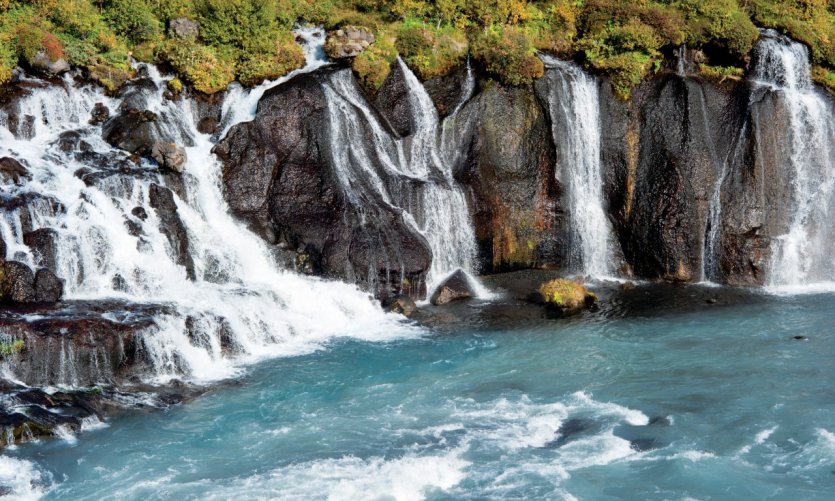 Chutes de Hraunfossar. Chutes de Hraunfossar.