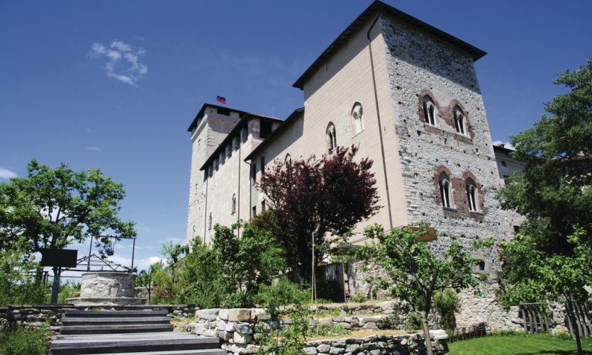 <p>Rocca Borromeo.</p> <p>Rocca Borromeo.</p>