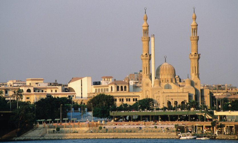 Le Caire, surnommée Le Caire, surnommée