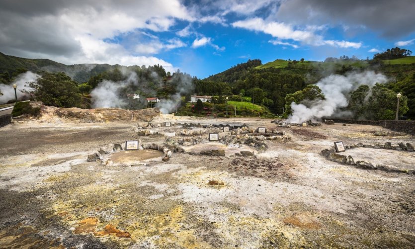 <p>Furnas.</p> <p>Furnas.</p>
