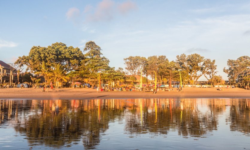 Fin de journée sur la plage de Kuta. Fin de journée sur la plage de Kuta.