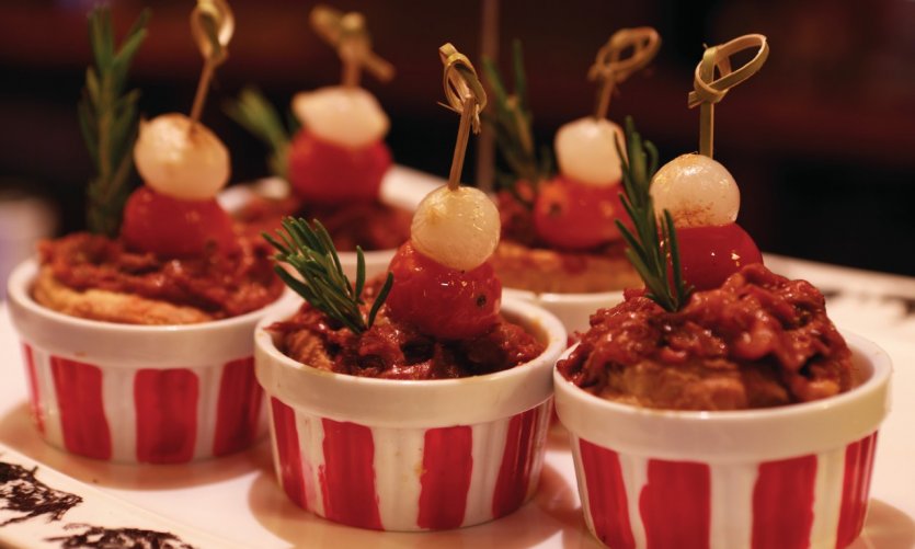 <p>Les snacks traditionnels du Pays basque : les pintxos.</p> <p>Les snacks traditionnels du Pays basque : les pintxos.</p>