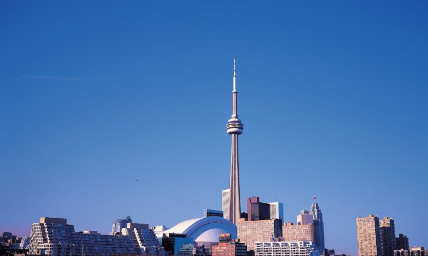 Vue depuis l'aéroport Billy Bishop. Vue depuis l'aéroport Billy Bishop.