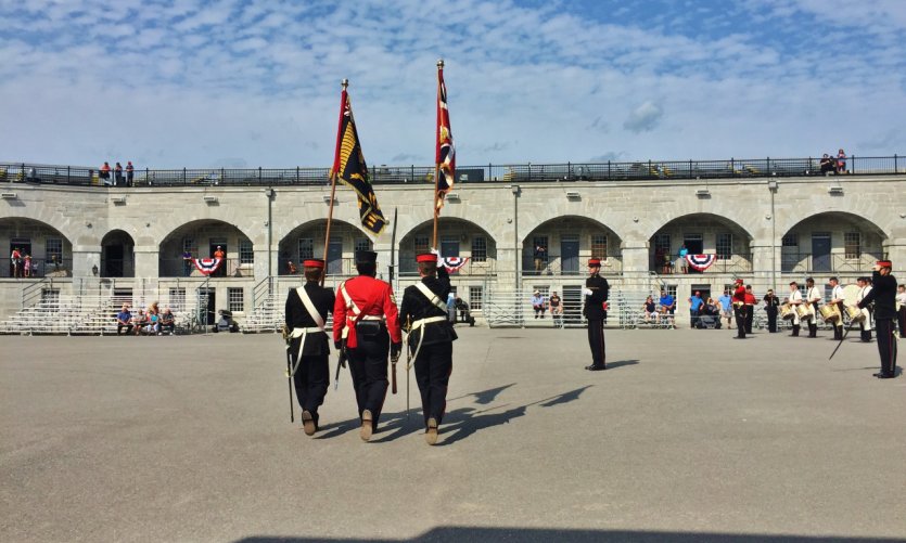 <p>Répétition pour le Sunset Ceremony à Fort Henry.</p> <p>Répétition pour le Sunset Ceremony à Fort Henry.</p>