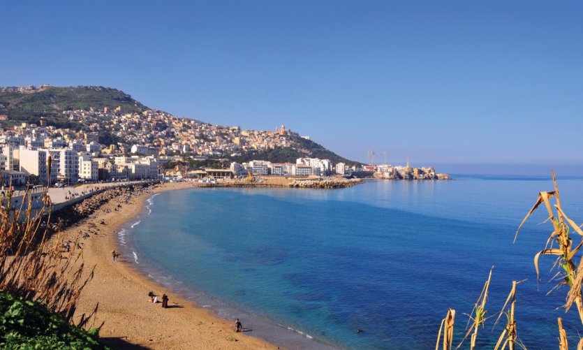 La côte d'Alger. La côte d'Alger.