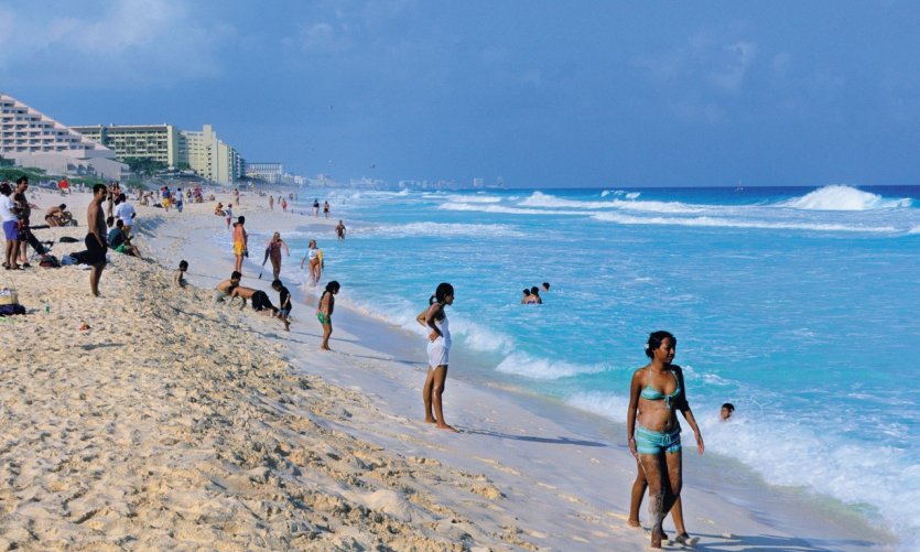 La plage de Cancun. La plage de Cancun.