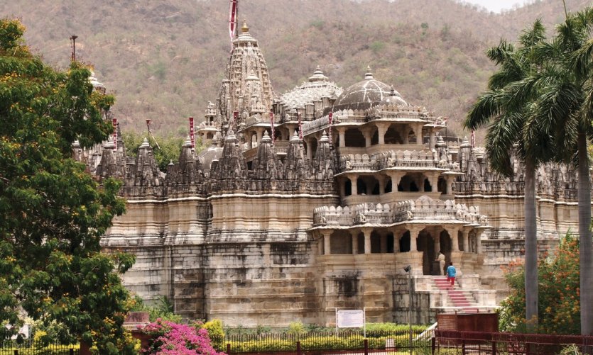 Temple jaïn d'Adinatha. Temple jaïn d'Adinatha.