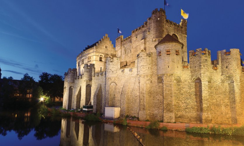 Castillo de los Condes de Flandres (Gravensteen). Castillo de los Condes de Flandres (Gravensteen).