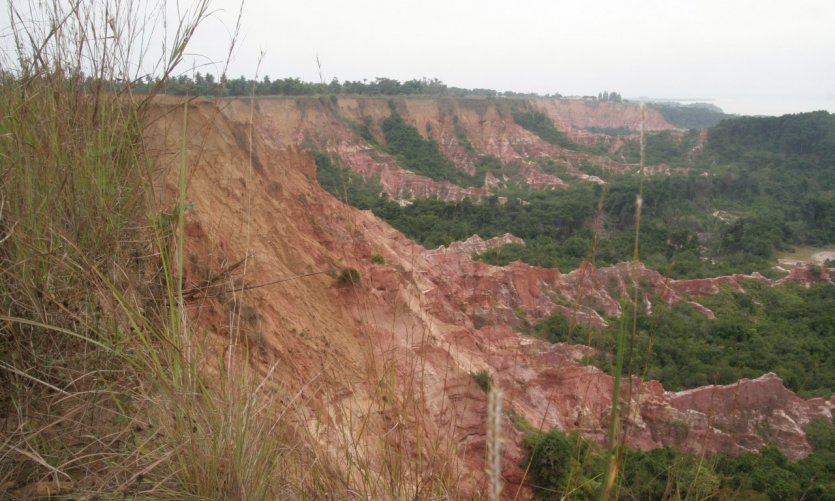 Les gorges de Diosso près de Pointe-Noire. Les gorges de Diosso près de Pointe-Noire.