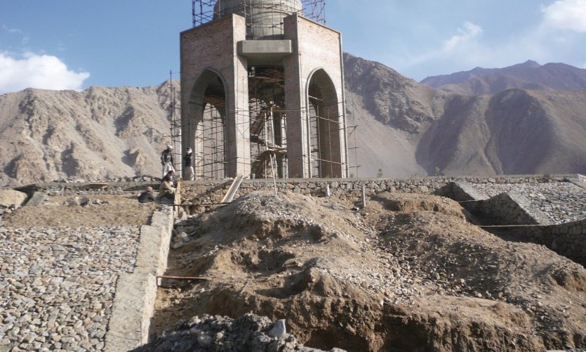 Mausolée d'Ahmad Shah Massoud, chef de la résistance afghane contre les Soviétiques. Mausolée d'Ahmad Shah Massoud, chef de la résistance afghane contre les Soviétiques.