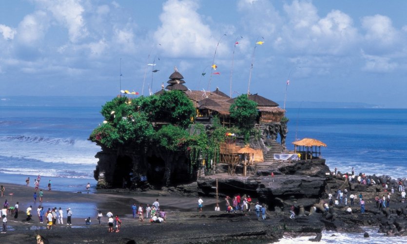 Pura Tanah Loth is one of the most visited temples in Bali. Pura Tanah Loth is one of the most visited temples in Bali.