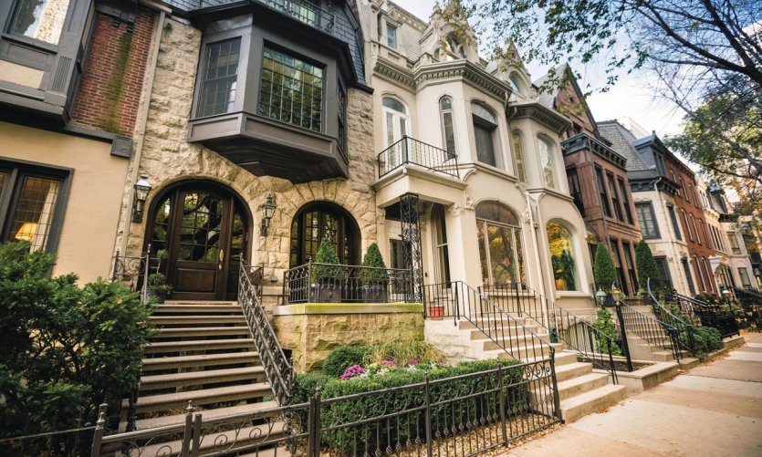 <p>Rue résidentielle typique de Chicago</p> <p>Rue résidentielle typique de Chicago</p>