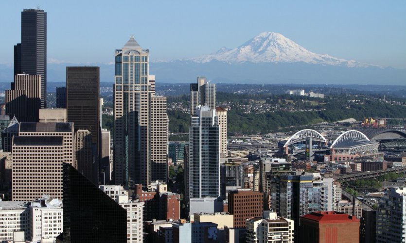 <p>Vistas panorámicas a Seattle desde el Space Needle.</p> <p>Vistas panorámicas a Seattle desde el Space Needle.</p>
