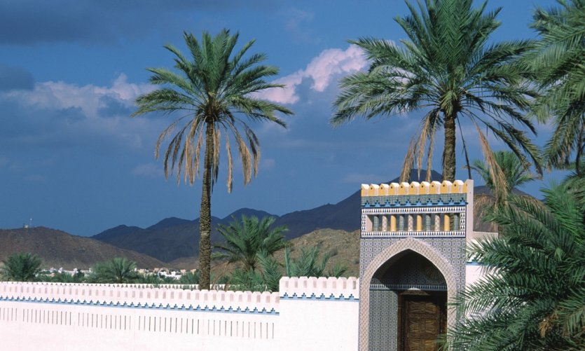 Porte d'une propriété à Fanja. Porte d'une propriété à Fanja.