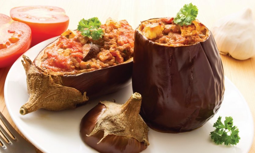 Aubergines farçies à la viande. Aubergines farçies à la viande.