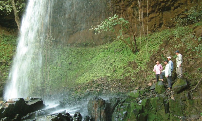 Cascade à Ban Lung. Cascade à Ban Lung.