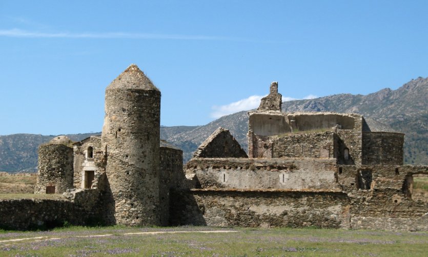 La citadelle de Roses. La citadelle de Roses.