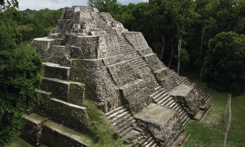 Parque Nacional Yaxhá. Parque Nacional Yaxhá.