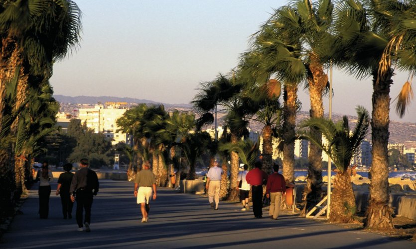 Promenade du front de mer. Promenade du front de mer.