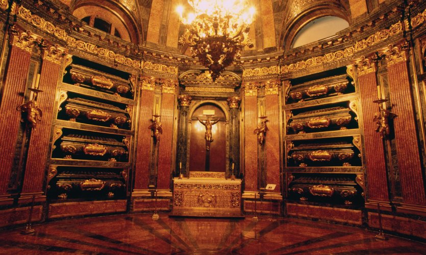Panthéon des rois d'El Real Monasterio de San Lorenzo del Escorial. Panthéon des rois d'El Real Monasterio de San Lorenzo del Escorial.