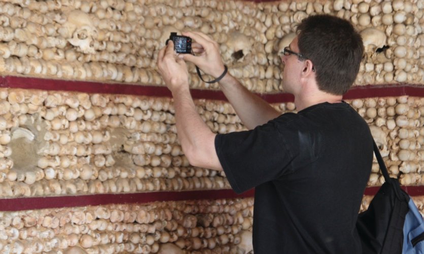 Photo of the Bones chapel in Faro. Photo of the Bones chapel in Faro.