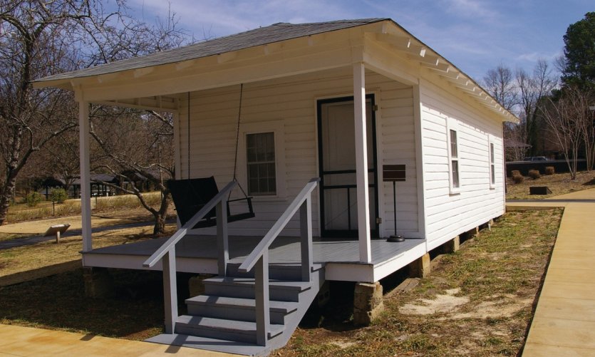 Elvis Presley Memorial Foundation. Elvis Presley Memorial Foundation.
