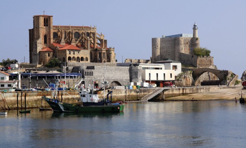 <p>Castro Urdiales.</p> <p>Castro Urdiales.</p>