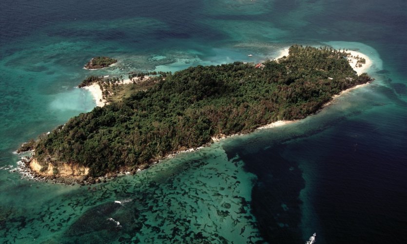 Cayo Levantado, a paradise island. Cayo Levantado, a paradise island.