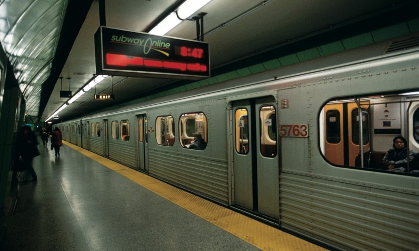 <p>Métro de Toronto.</p> <p>Métro de Toronto.</p>