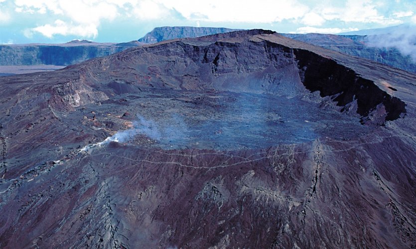 Piton de la Fournaise. Piton de la Fournaise.