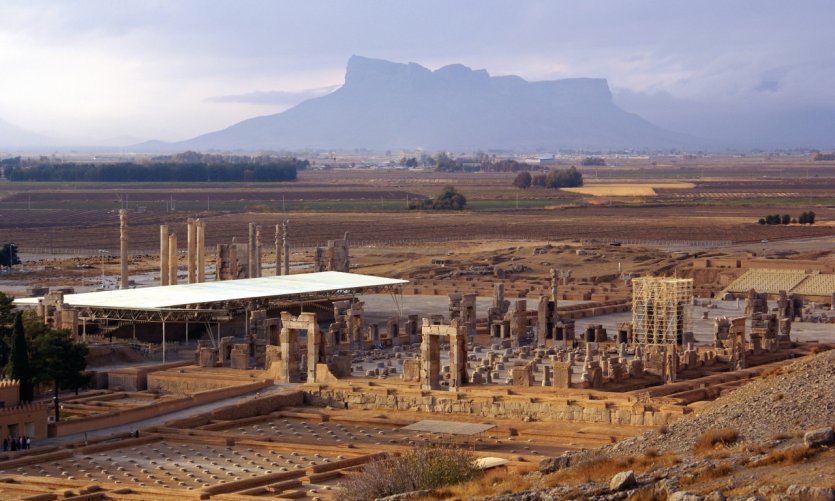 Les ruines de Persepolis. Les ruines de Persepolis.