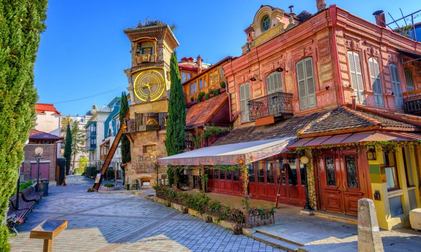 <p>Old part of Tbilisi.</p> <p>Old part of Tbilisi.</p>