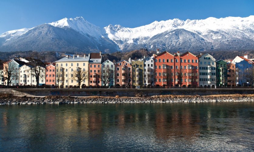 Vistas a los coloridos edificios de Innsbruck. Vistas a los coloridos edificios de Innsbruck.