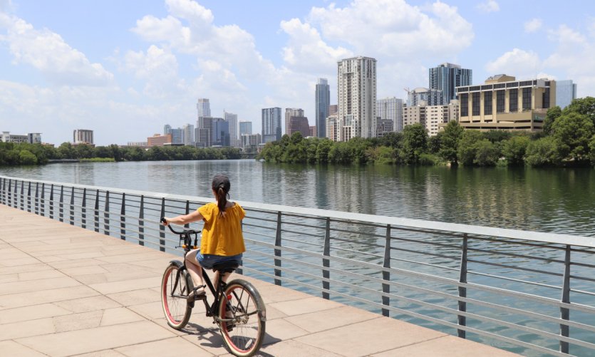 Parmi les activités particulièrement prisées à Austin, le vélo ! Parmi les activités particulièrement prisées à Austin, le vélo !