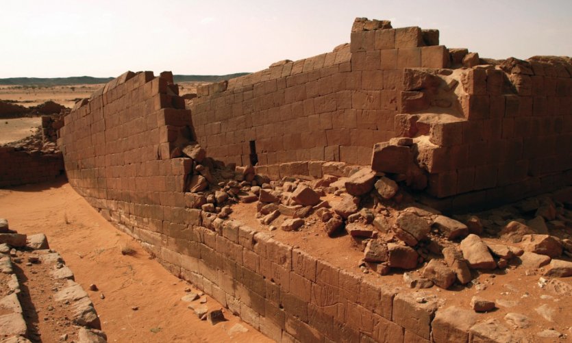 La Grande Enceinte de Musawwarat. La Grande Enceinte de Musawwarat.