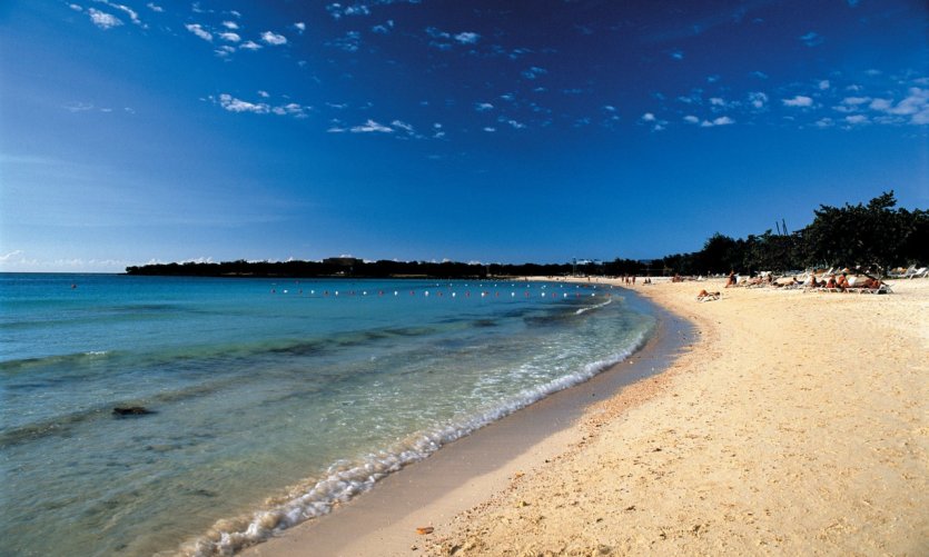 Plage de Guardalavaca. Plage de Guardalavaca.