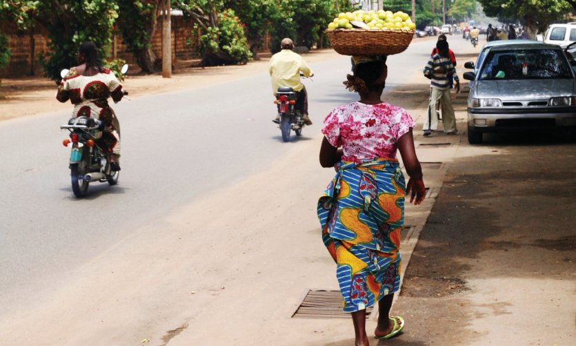 Dans les rues de Cotonou. Dans les rues de Cotonou.