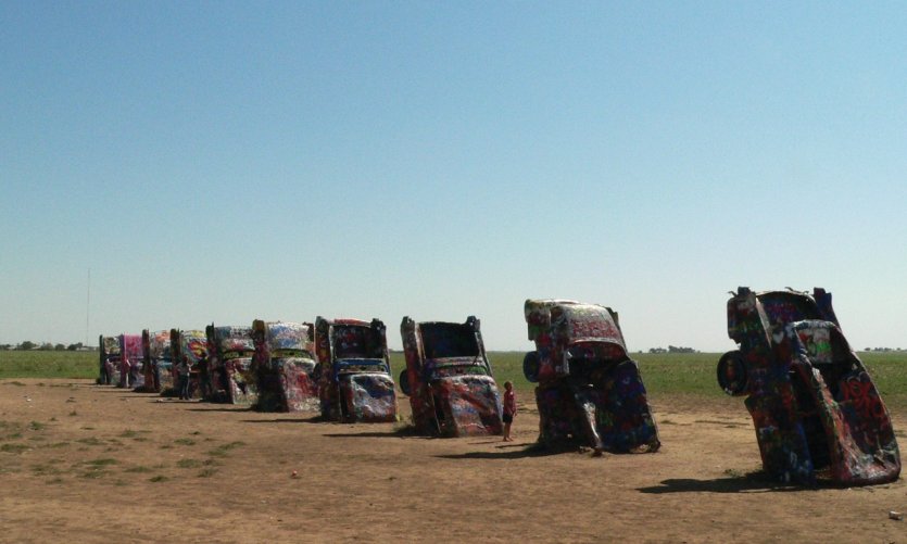 La Cadillac Ranch, près d'Amarillo au Texas est une curiosité à ne manquer sous aucun prétexte. La Cadillac Ranch, près d'Amarillo au Texas est une curiosité à ne manquer sous aucun prétexte.