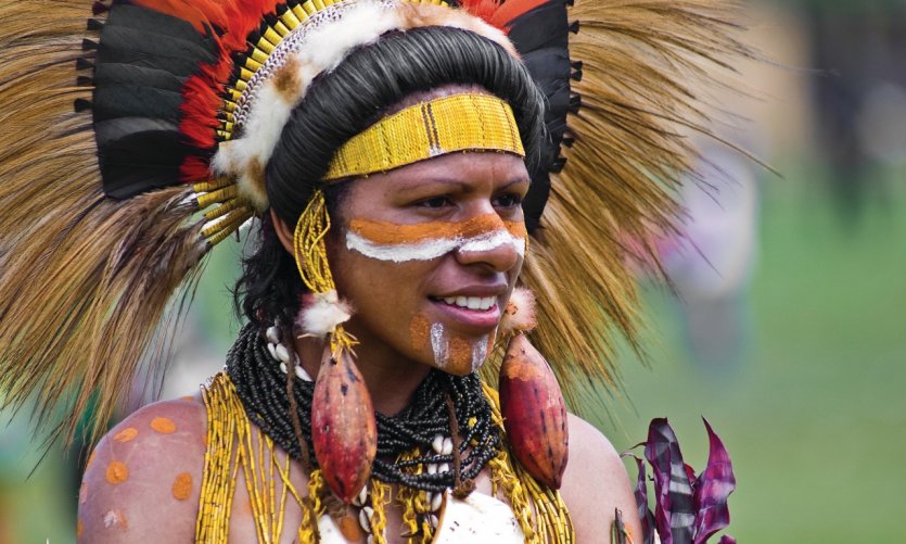 Bailarina de la región de Goroka. Goroka Show. Bailarina de la región de Goroka. Goroka Show.