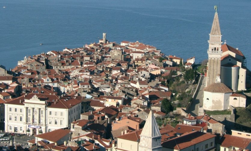 Vue générale depuis les hauteurs du village. Vue générale depuis les hauteurs du village.