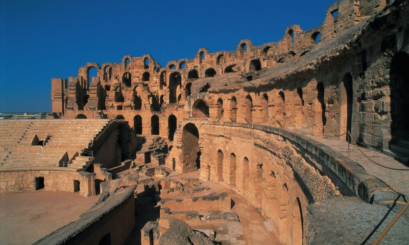 <p>Amphitheatre of El Jem.</p> <p>Amphitheatre of El Jem.</p>